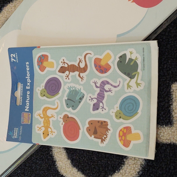 Carson Dellosa Spring Mini Bulletin Board Set and Stickers - NWT - Picture 2 of 9